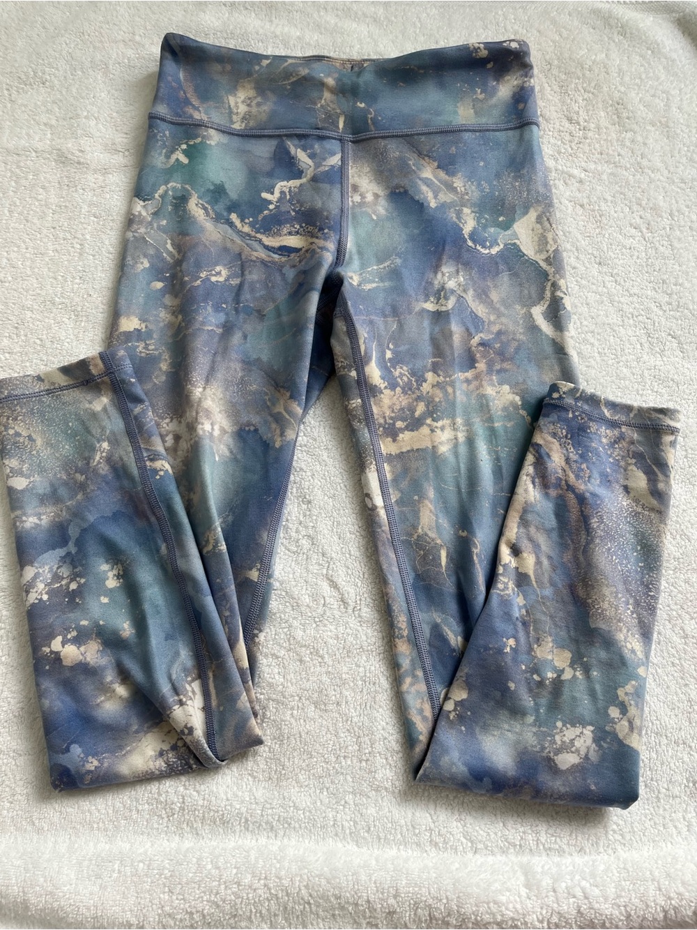 Athleta Blue and Cream Marble-Print Kids Leggings